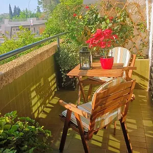 Bright Facing The River, Plaza España Apartamento