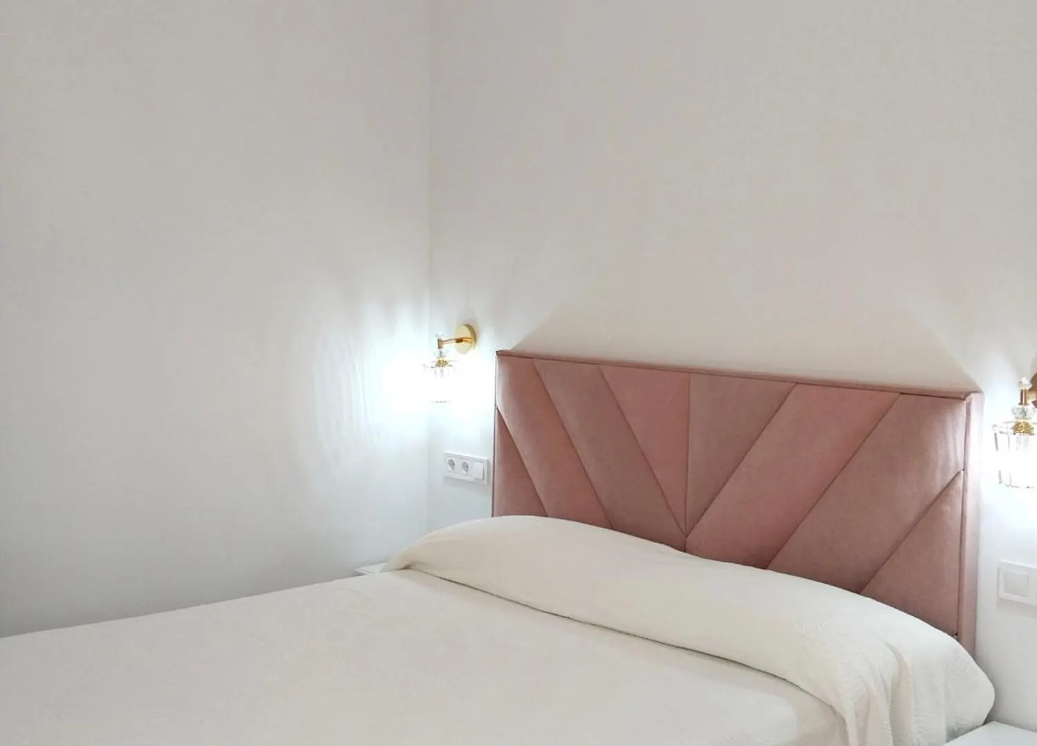 Lujoso Apartamento Frente La Feria De Sevilla, Los Remedios