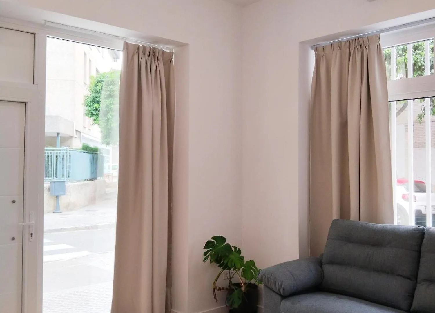 Apartment Lujoso Apartamento Frente La Feria De Sevilla, Los Remedios