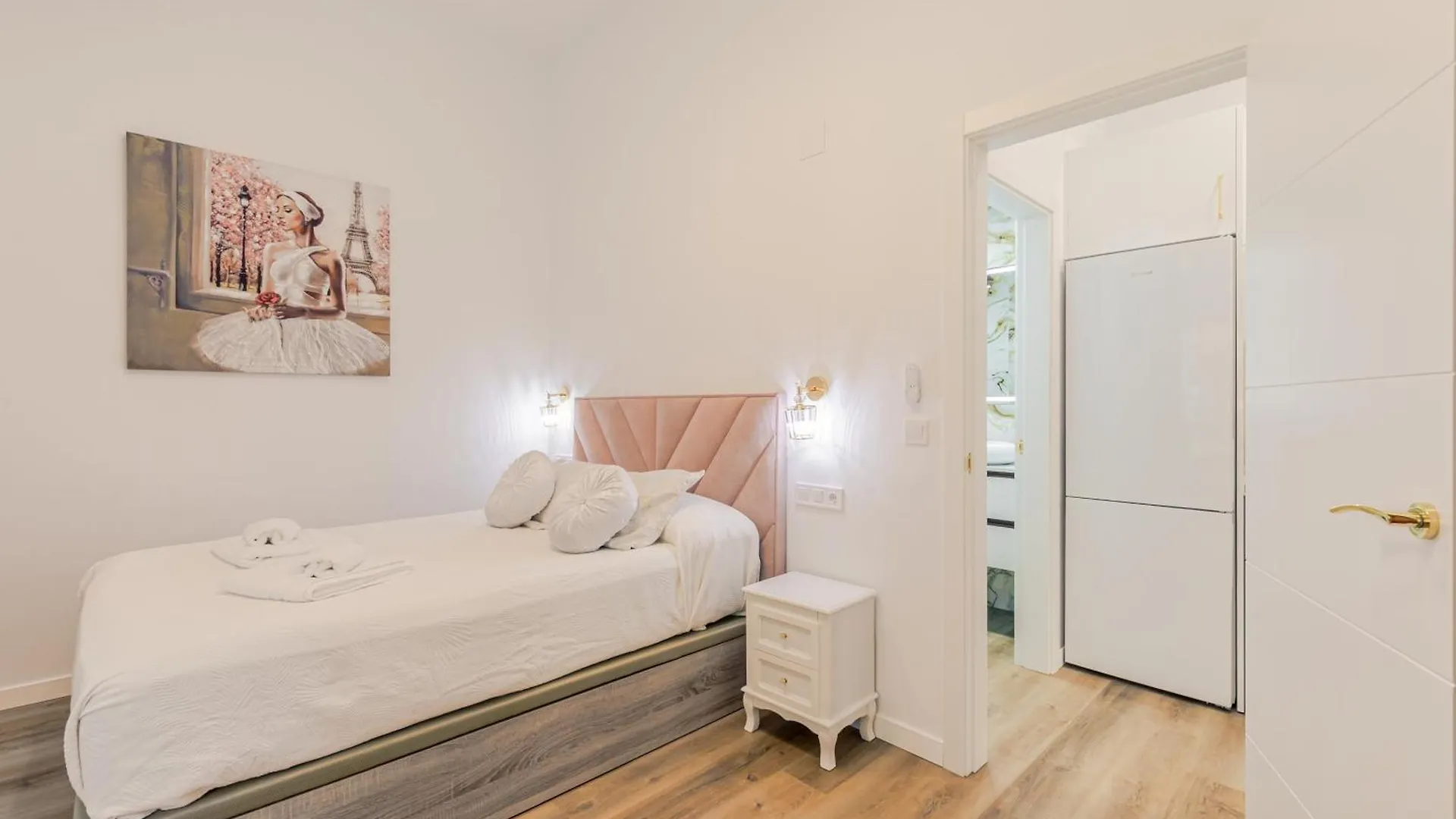 Lujoso Apartamento Frente La Feria De Sevilla, Los Remedios Appartamento